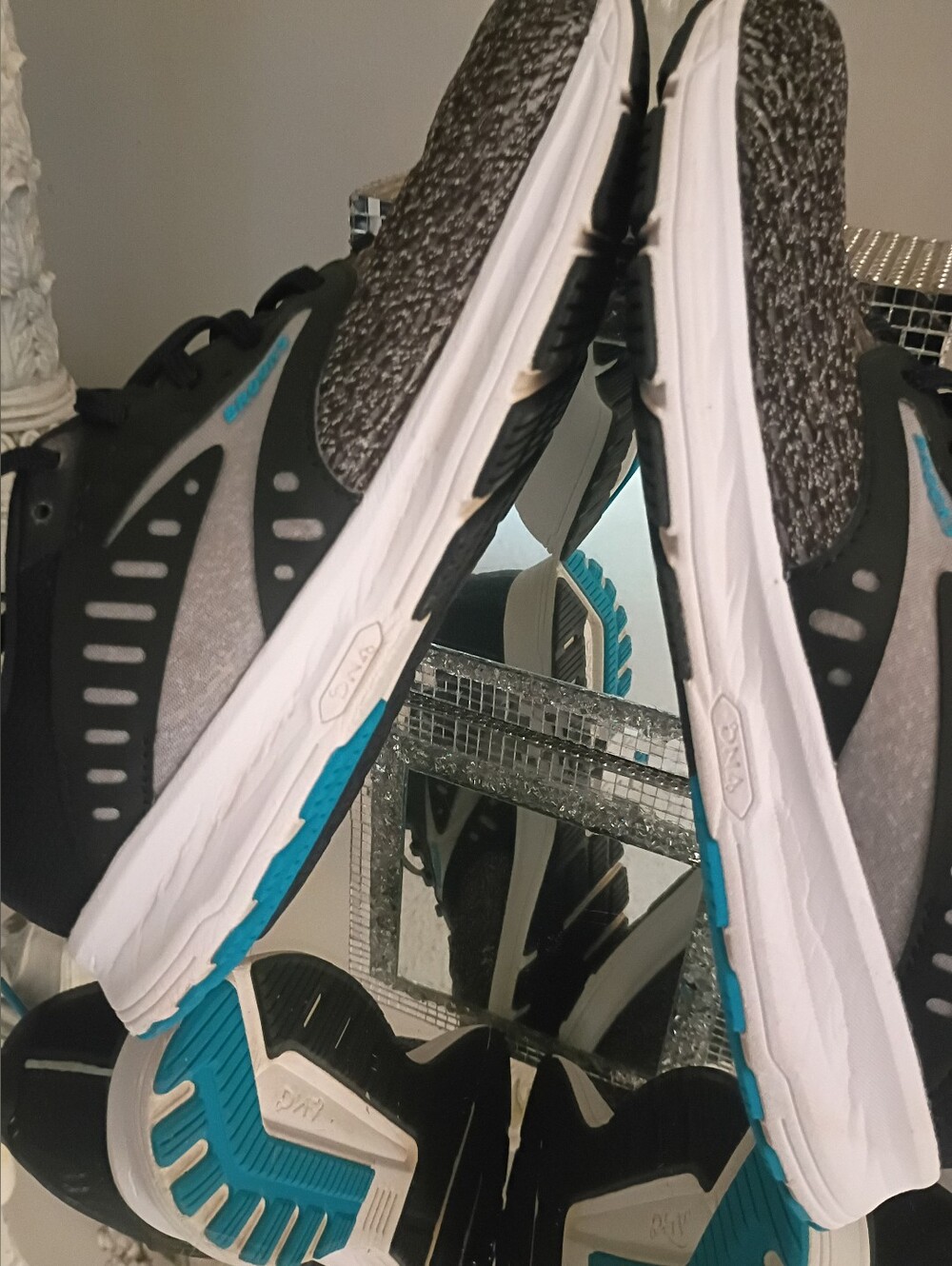 Brooks Women's Black, Gray & White Running Shoes with Teal Logo - Picture 9 of 12